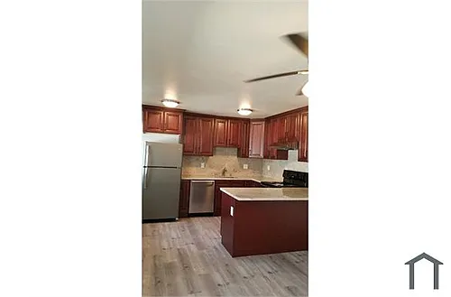 703 Menker Ave #3 Photo 1