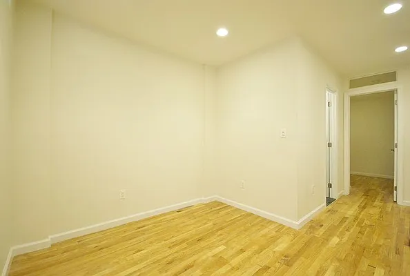 Rented by Dalan Rentals | media 25