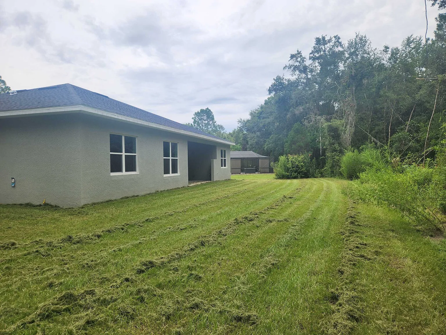 3 bed, 2487 sqft, $2,800 — Photo 4