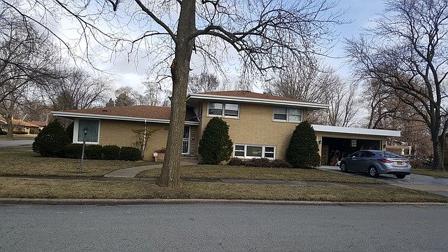 1st image of 16449 Greenwood Ave