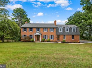 6 Hunt Valley View Ter, Phoenix, MD 21131