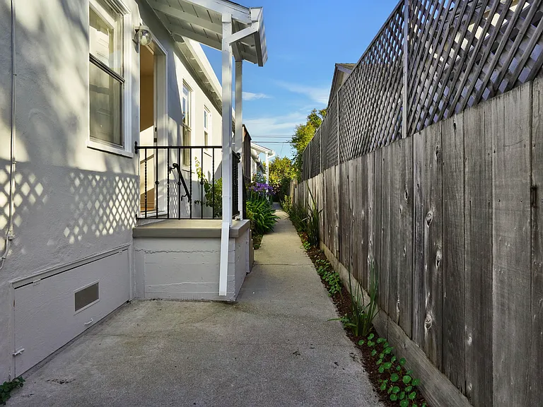 1311 Hopkins St #A — Photo 3