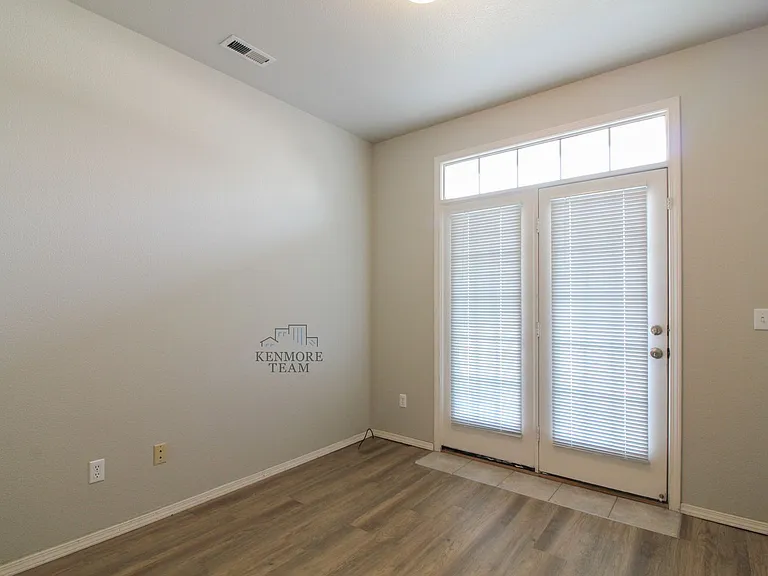 5407 Mariner Ln — Photo 13