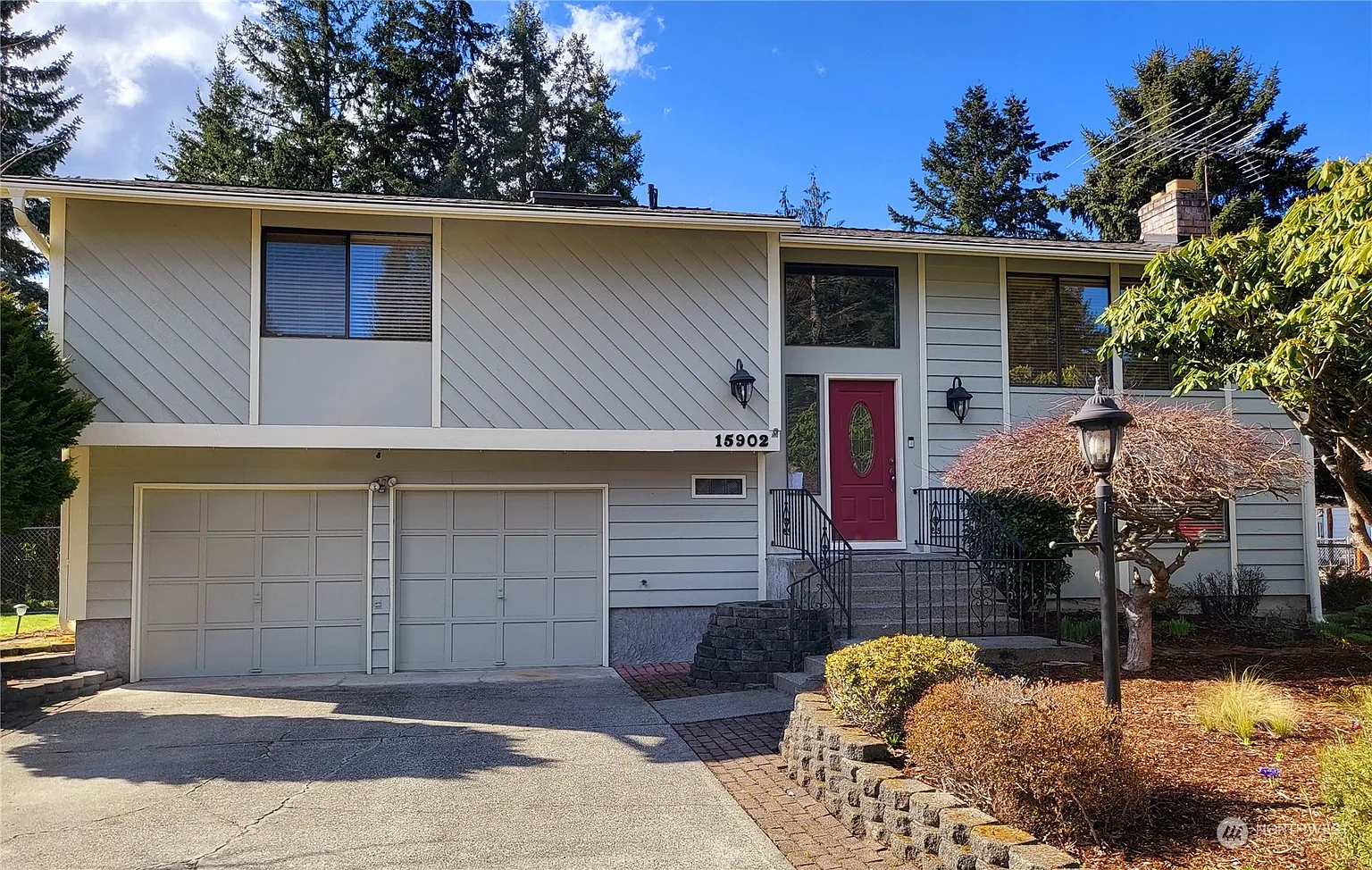15902 13th Avenue Ct E photo 1