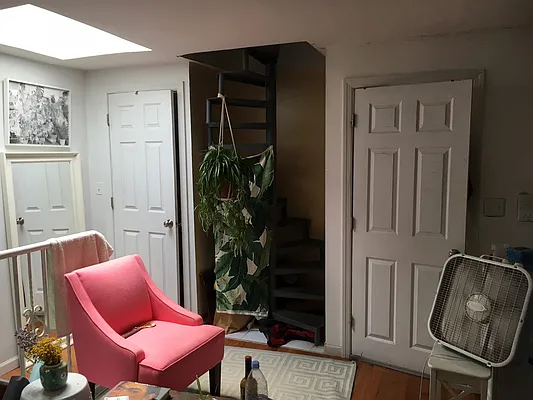 Rented by Loom Group | media 103