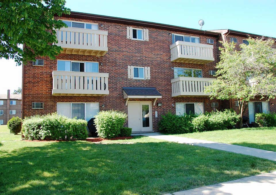 1st image of 157 Oliver Ct APT B