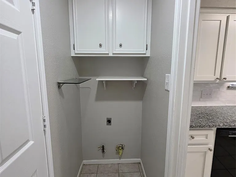 6607 Rockfield Dr — Photo 12