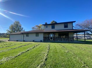 160 Pettyville Rd, Mineral Wells, WV 26150