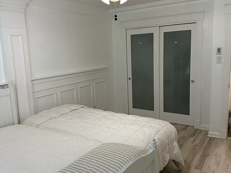 1535 E Putnam Ave — Photo 15