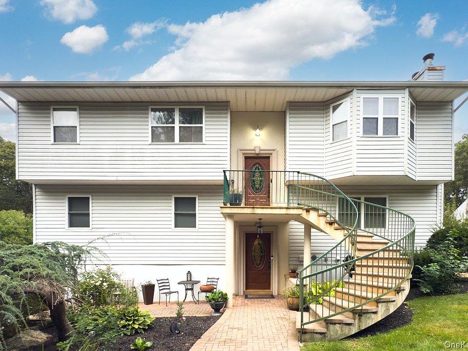 1st image of 129 Berkshire Drive