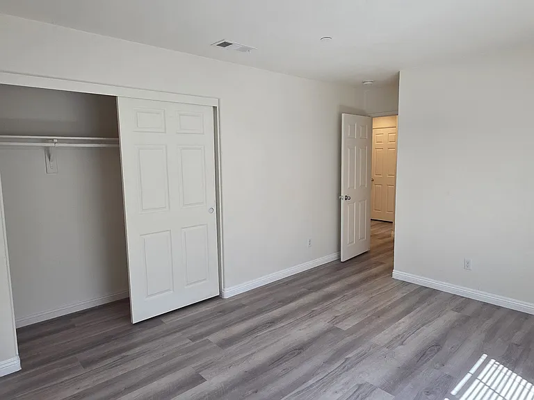 40980 Bankhall St — Photo 16