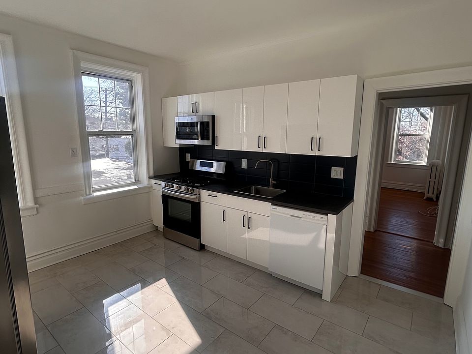 1st image of 244 Lawton Ave #11