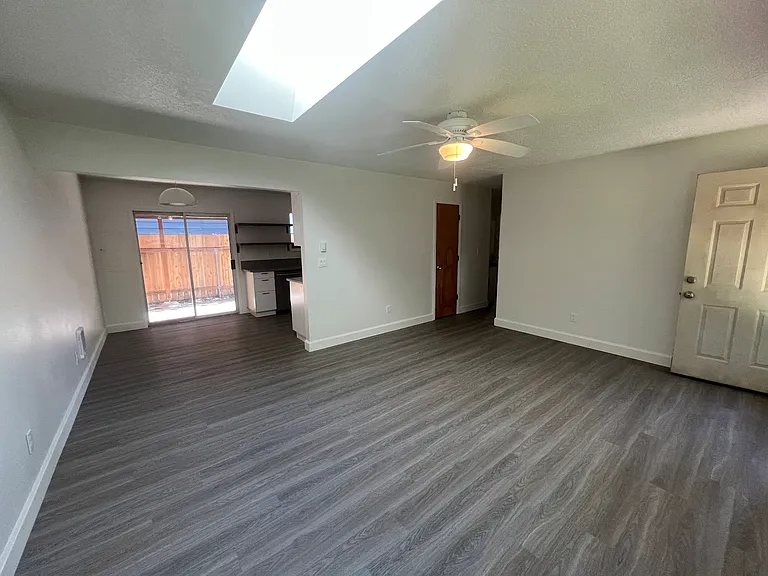 2008 SE Taggart St #2008 — Photo 9