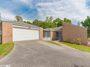 124 Windsor Dr, Daphne, AL 36526