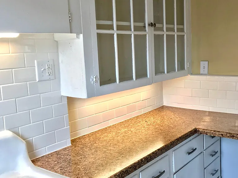 110 Gesler St #3 — Photo 9