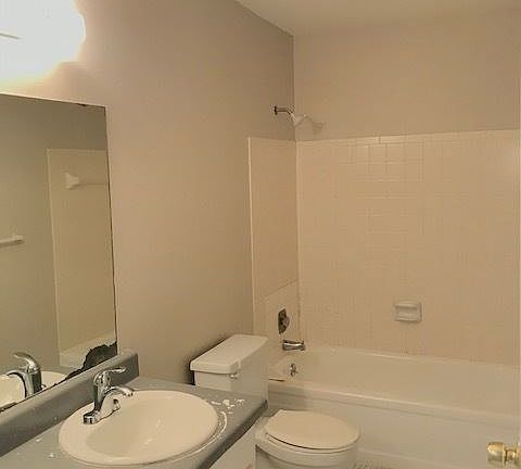 5th image of 725 Northlake 74 Blvd