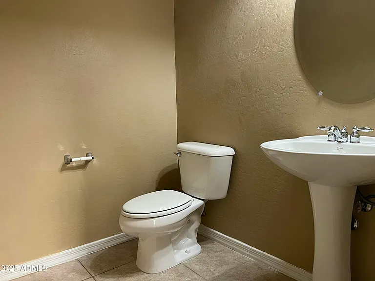 6734 W Blackstone Ln — Photo 15