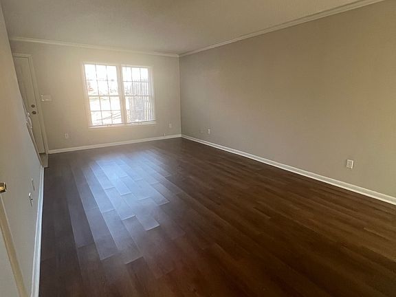 3rd image of 2070 Kings Gate Cir APT D