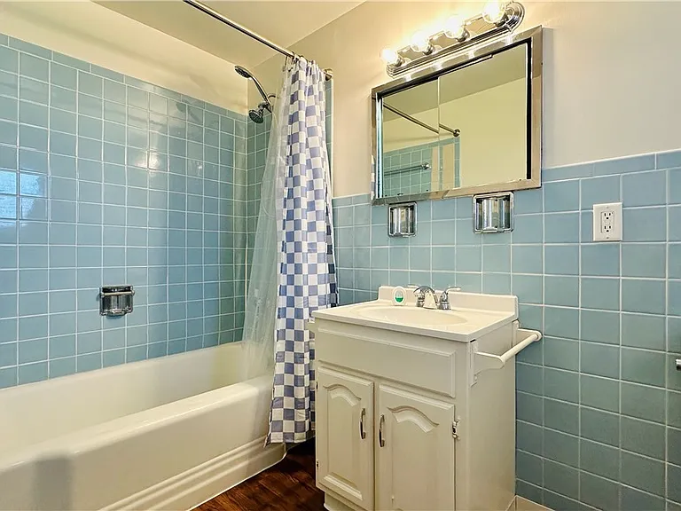 954 Brighton Rd — Photo 33