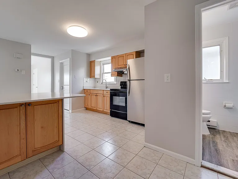 79 Hoyt St #2 — Photo 7