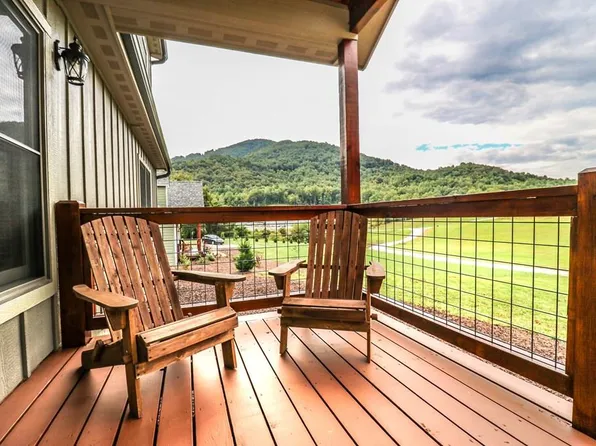 88 Gadsden Rdg, Bryson City, NC 28713