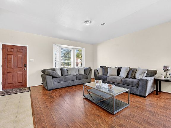 5th image of 1206 Cedar Branch Dr