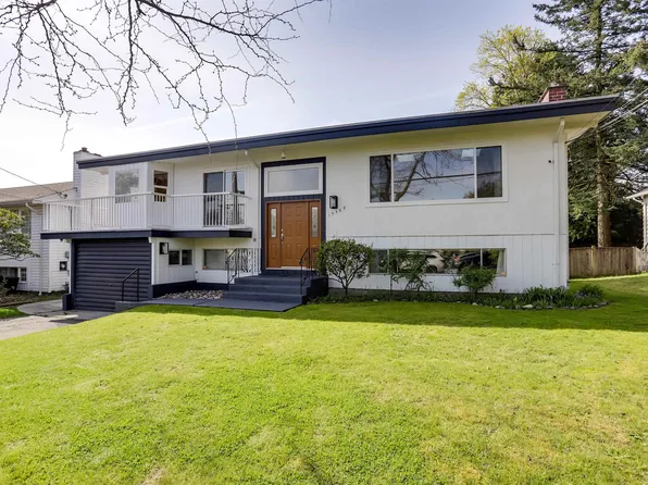 15568 Thrift Ave, White Rock, BC V4B 2L9