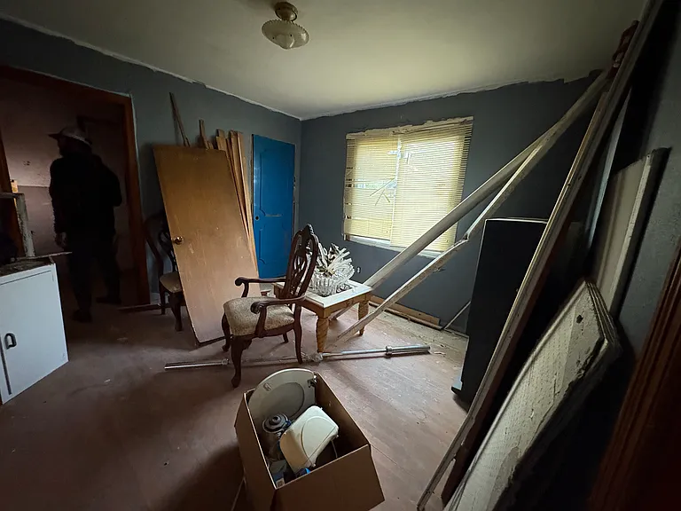 6423 Saint Louis Ave — Photo 13