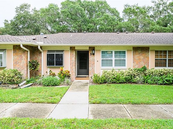 4th image of 2211 Lark Cir W APT B