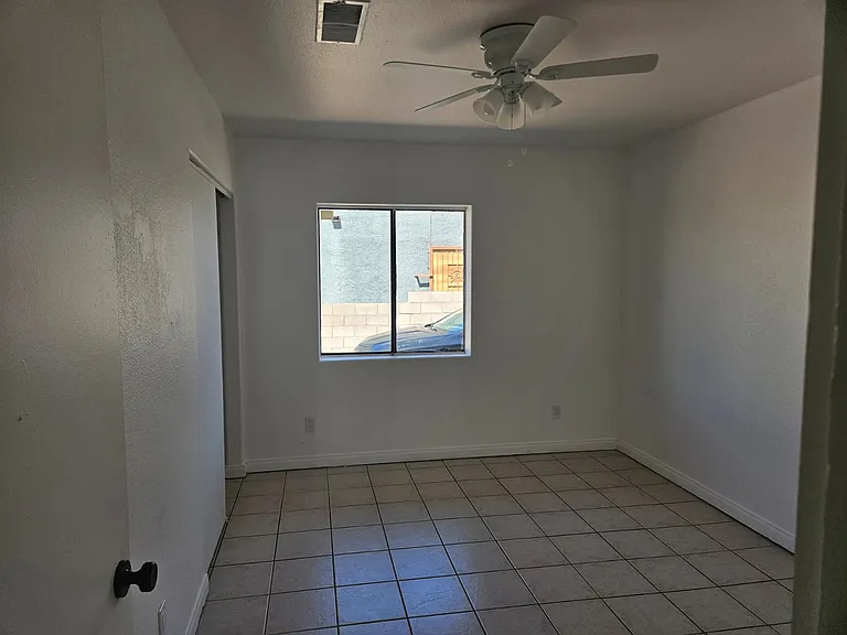 5064 S 17th Ave #2 — Photo 8