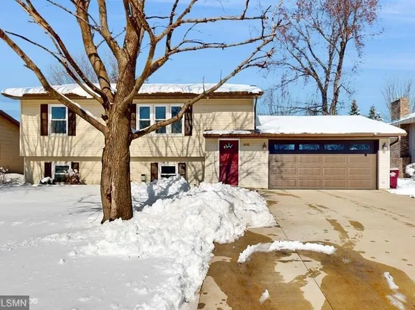 906 Minnesota St W, Cannon Falls, MN 55009