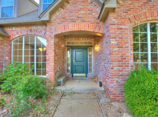 2300 Foxwood Cir, Edmond, OK 73034