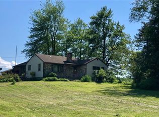5569 Shero Rd, Hamburg, NY 14075