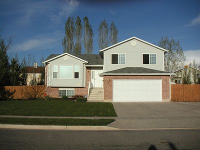2072 N 900 W, Clinton, UT, 84015