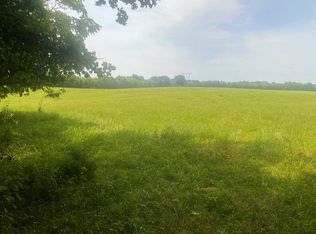 215B Burns Dr, Shelbyville, TN 37160