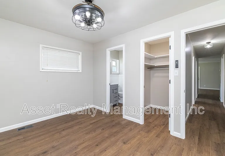 4821 Gettysburg Rd — Photo 18