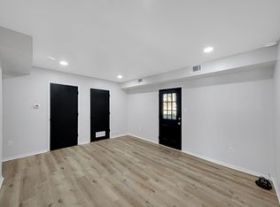 694 5th St APT 9, Beaver, PA 15009