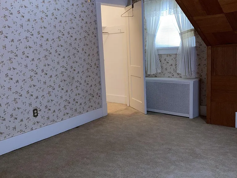 1142 Bechtel St — Photo 19
