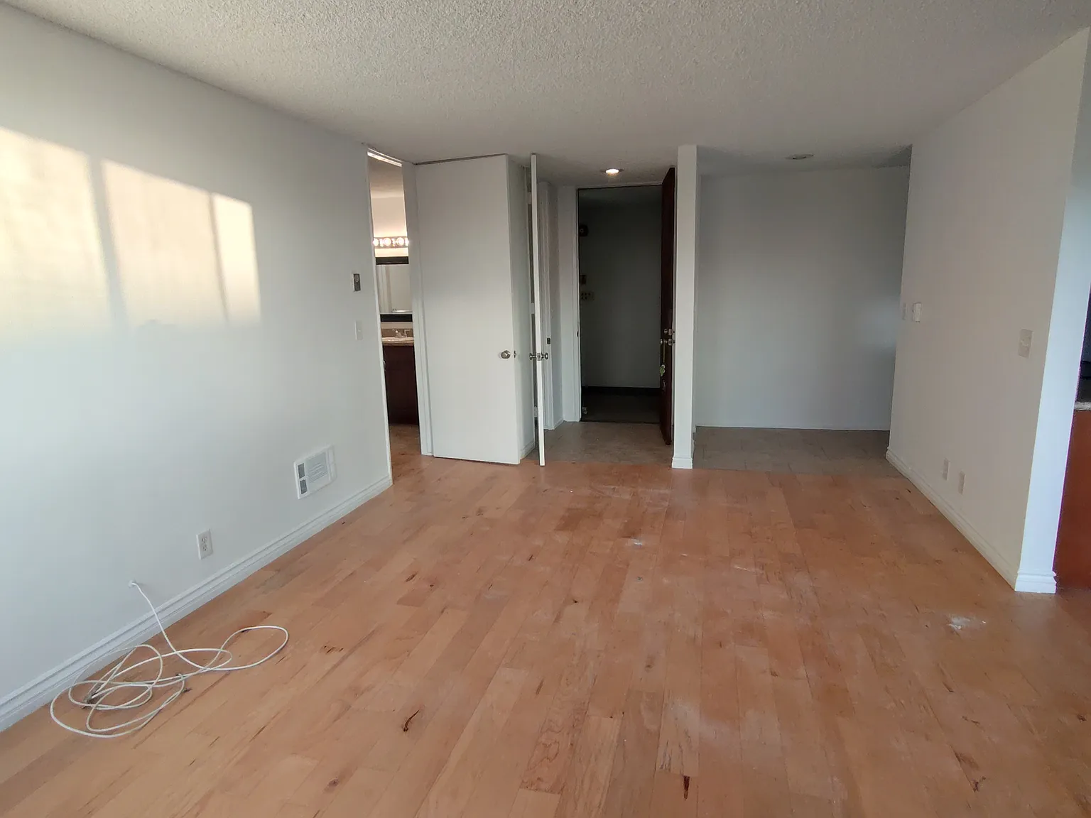 1 bed, 776 sqft, $2,675 — Photo 3