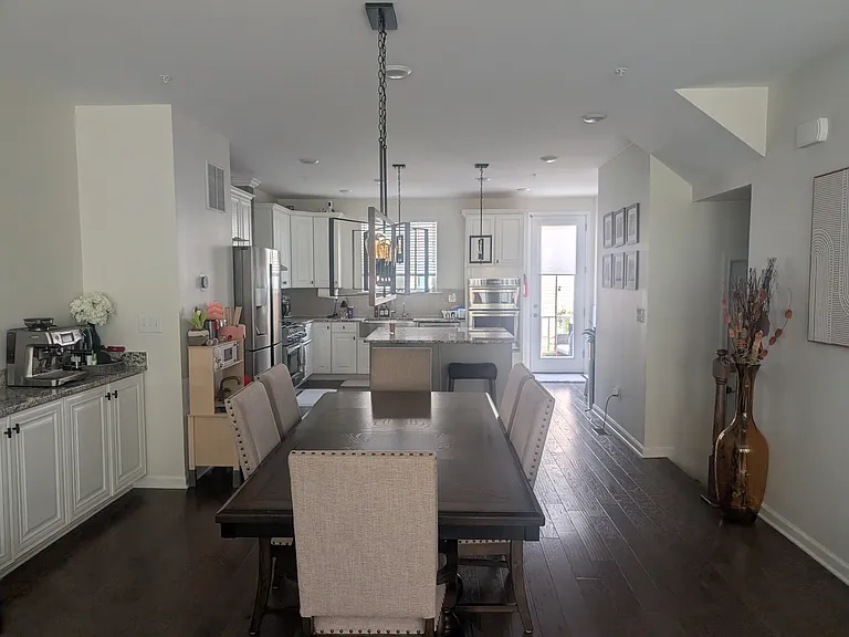 44 Litchfield Ln — Photo 9
