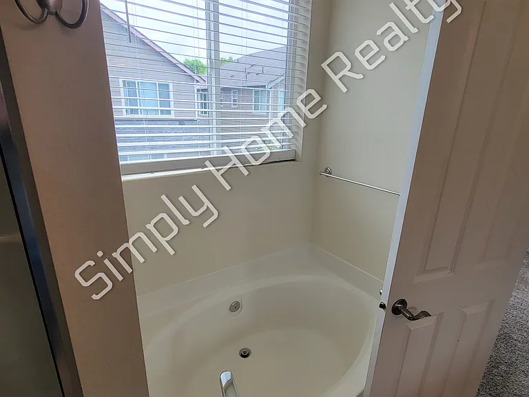 5235 55th Ave SE — Photo 20