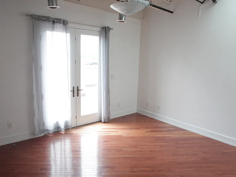 107 1st St S #403 — Photo 7