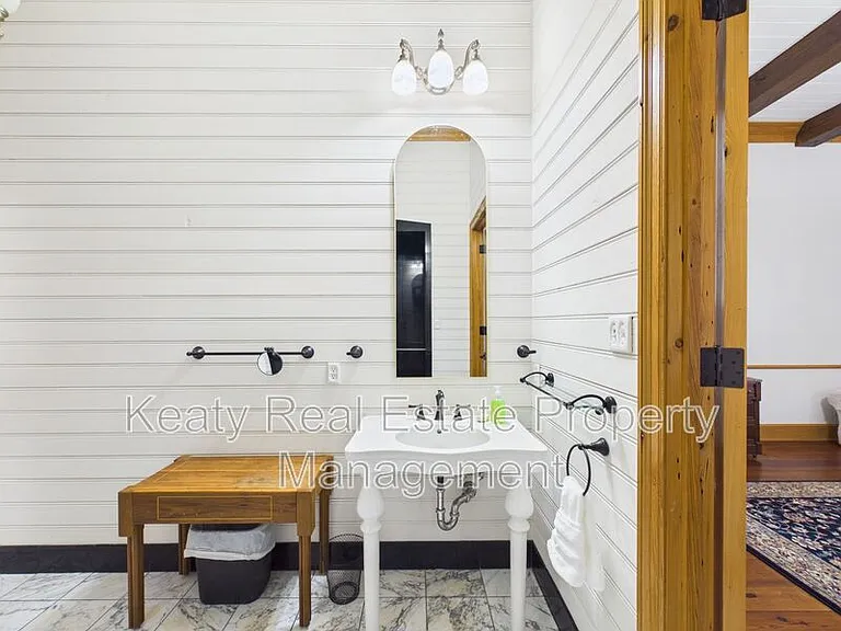 104 Studio Ct — Photo 24