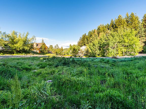 3rd image of 112 Aspen Pl