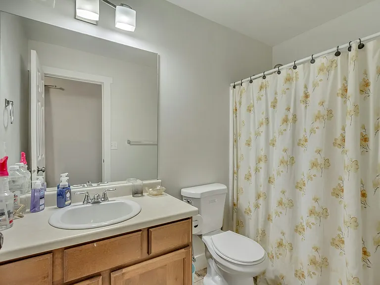 1105 S 1420 E — Photo 16