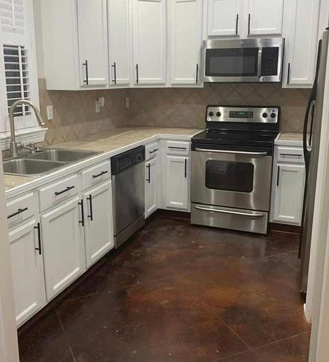1st image of 570 Lotus Dr N #12