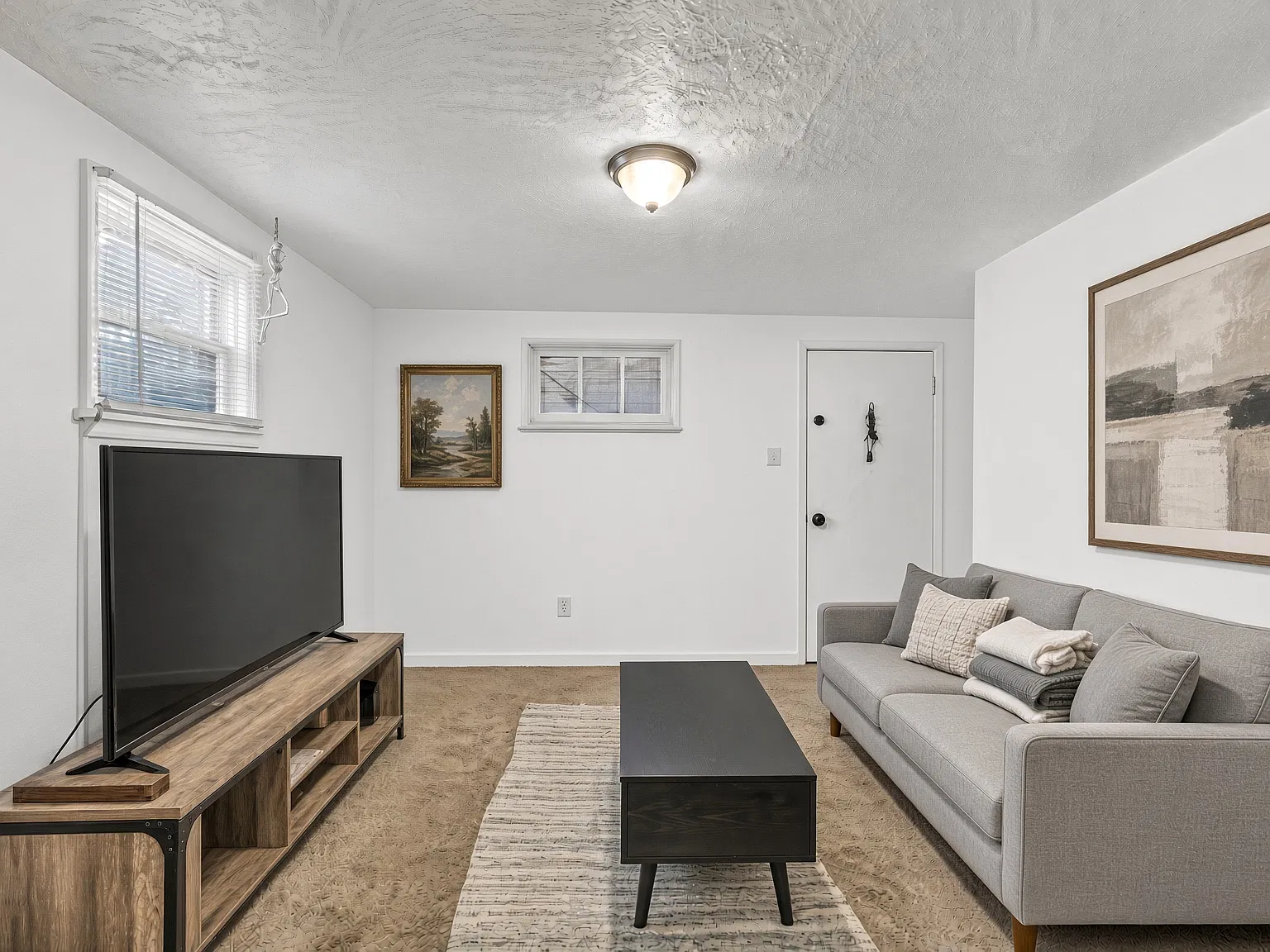 1 bed, 550 sqft, $1,000 — Photo 2