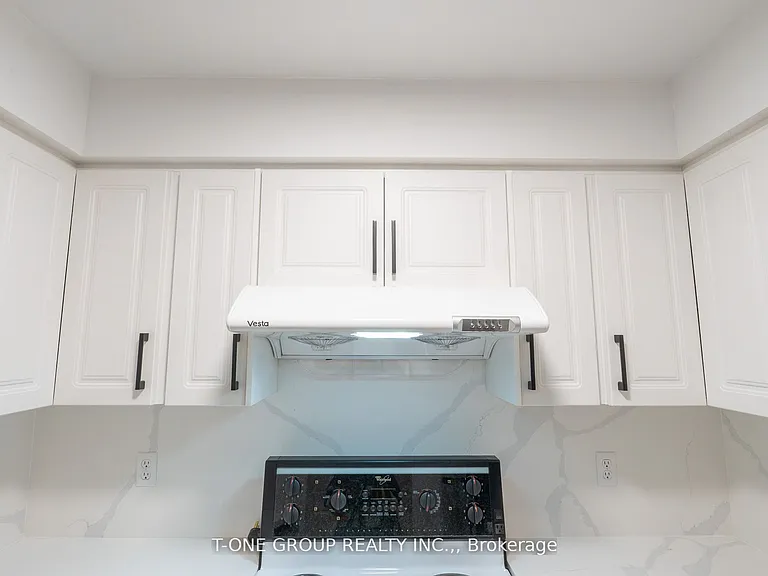 29 Pemberton Ave #605 — Photo 9