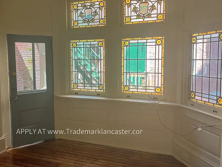 132 College Ave #1 — Photo 4