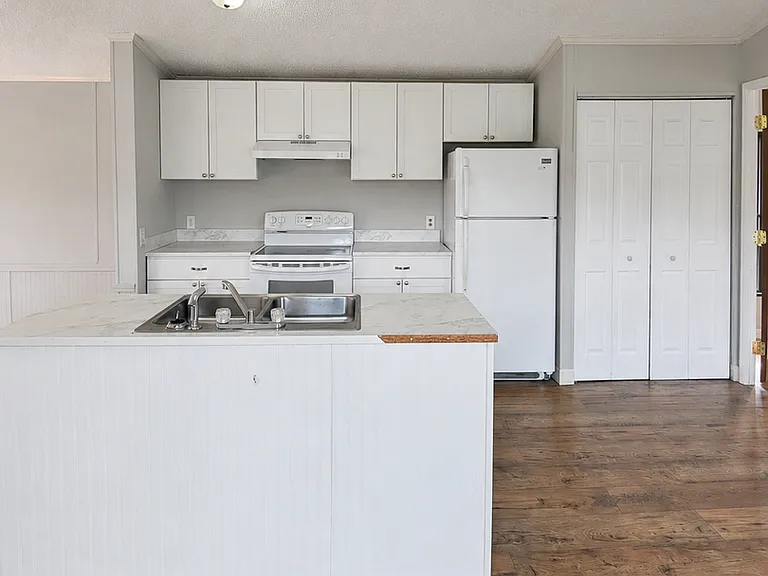 1433 Hickory Valley Rd — Photo 4